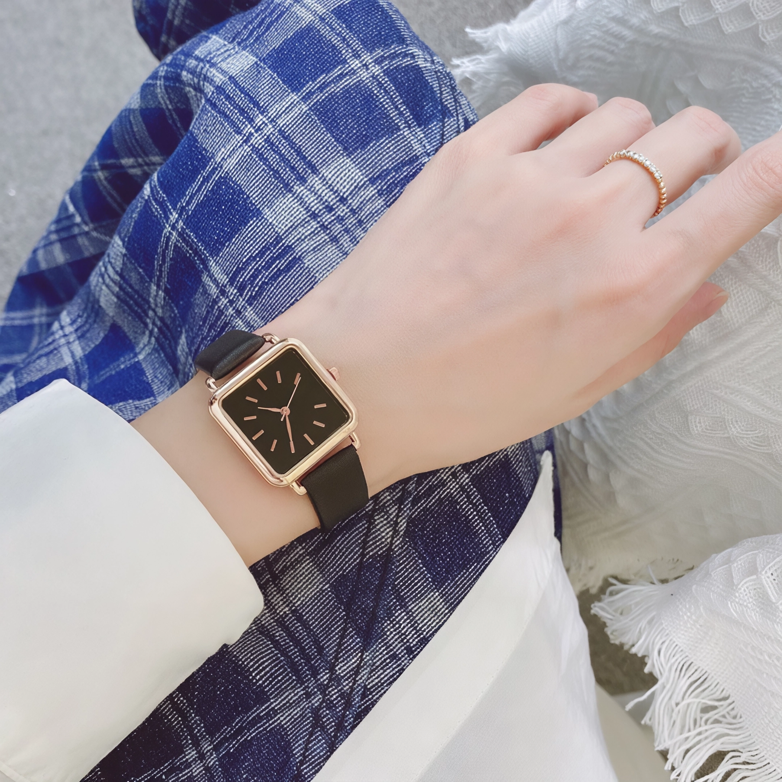 Set de reloj + 4 pulseras de quarzopara damas - Imagen 6