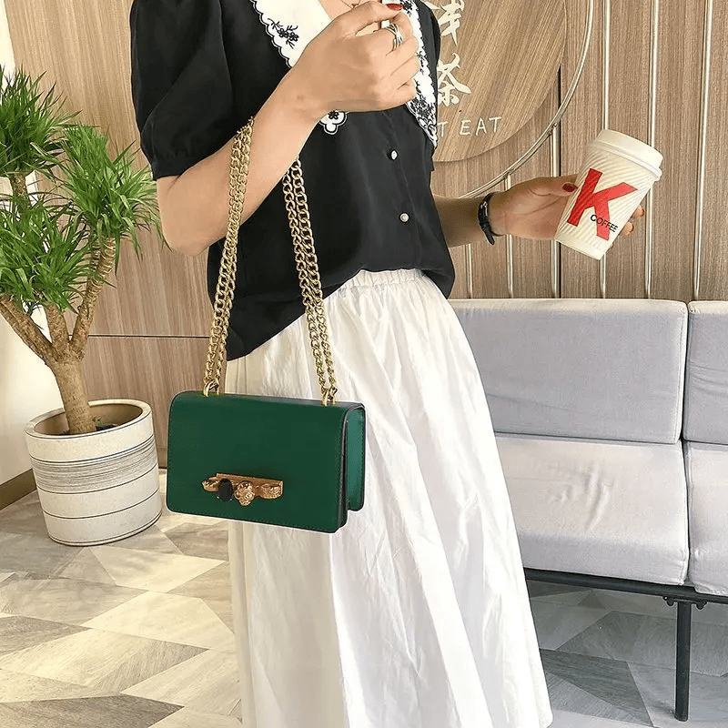 Bolso de mano con cadena para hombro - Imagen 4