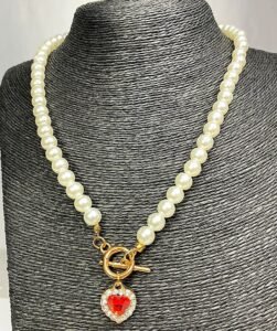 Collar retro de cristal rojo corazón colgante