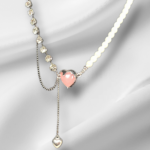 Collar , perlas , colgante corazón rosa  de cristal