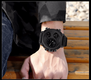 Reloj Deportivo SANDA LED 100m - Image 3