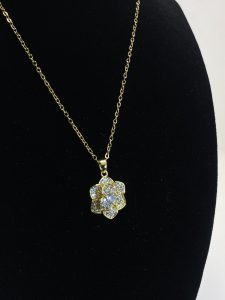 Collar de trébol de tres hojas - Image 2