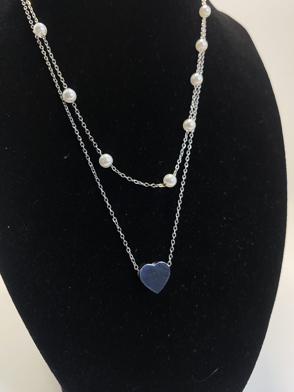 Collar con colgante de corazón de perla de imitación - Image 3