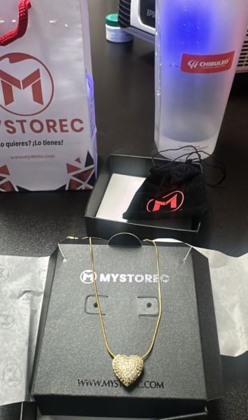 photo_4963043588132506412_y